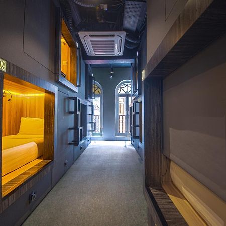 Cube Boutique Capsule Hotel At Chinatown Singapore Exterior photo