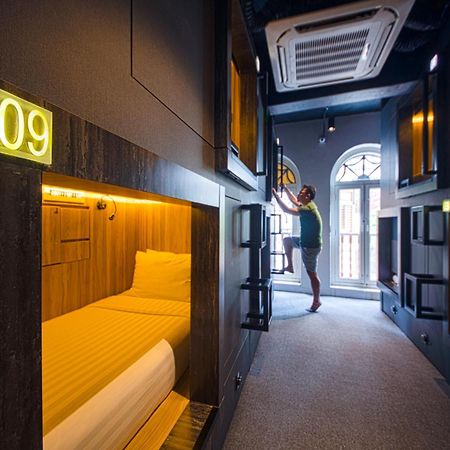 Cube Boutique Capsule Hotel At Chinatown Singapore Exterior photo