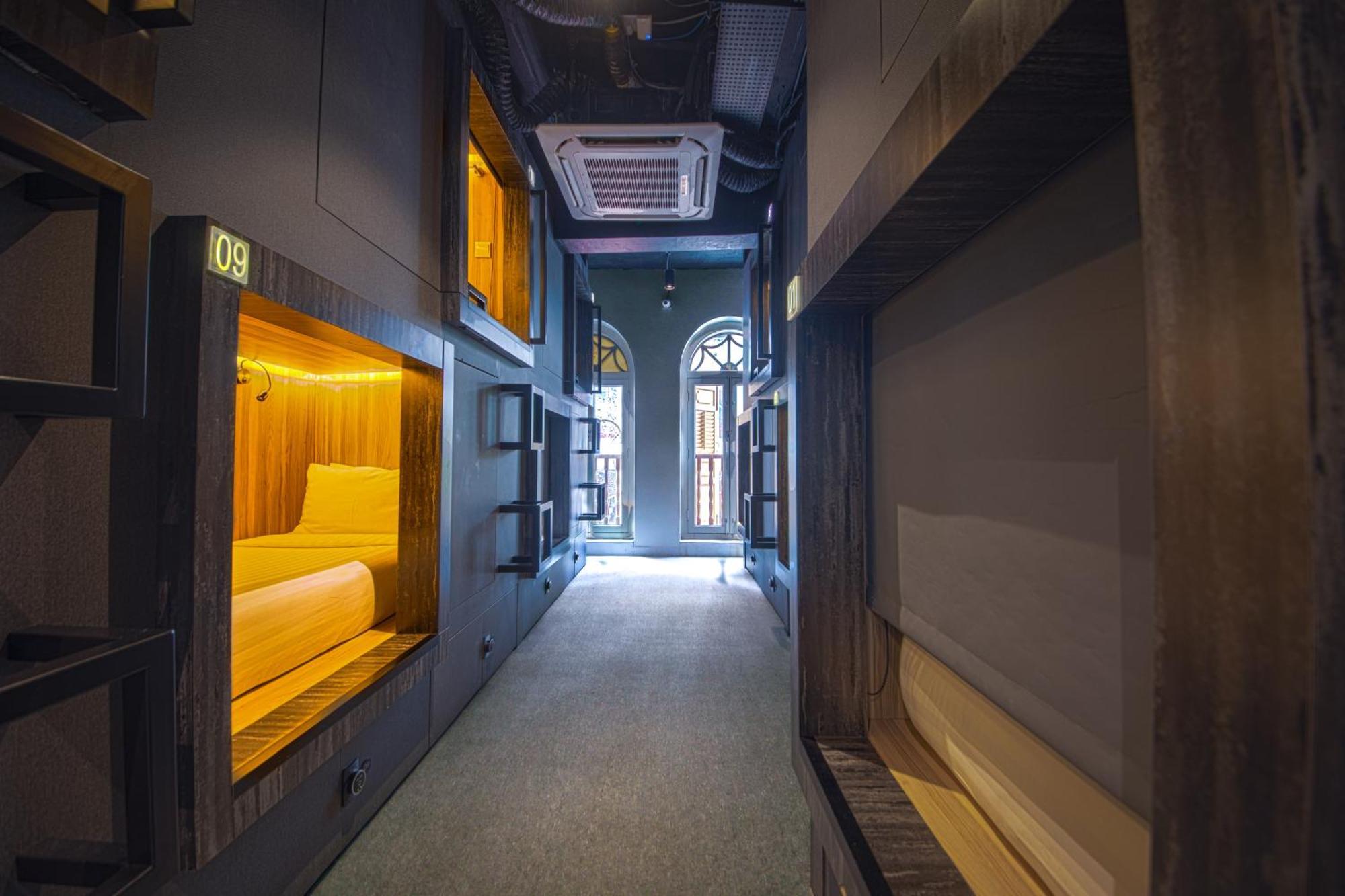 Cube Boutique Capsule Hotel At Chinatown Singapore Exterior photo